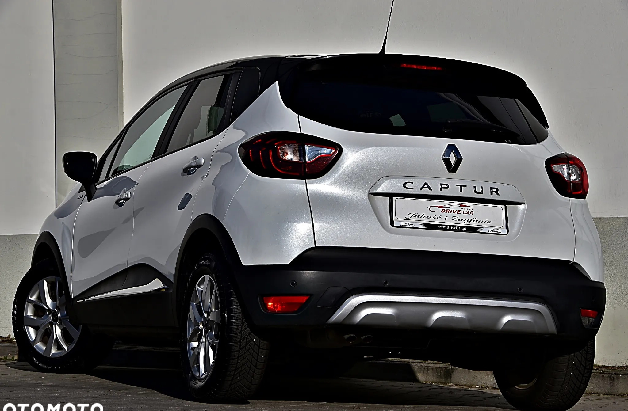 Renault Captur cena 56800 przebieg: 143000, rok produkcji 2019 z Lipiany małe 631